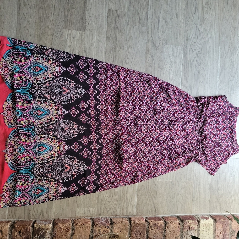 Dress - Picture 3 of 3
